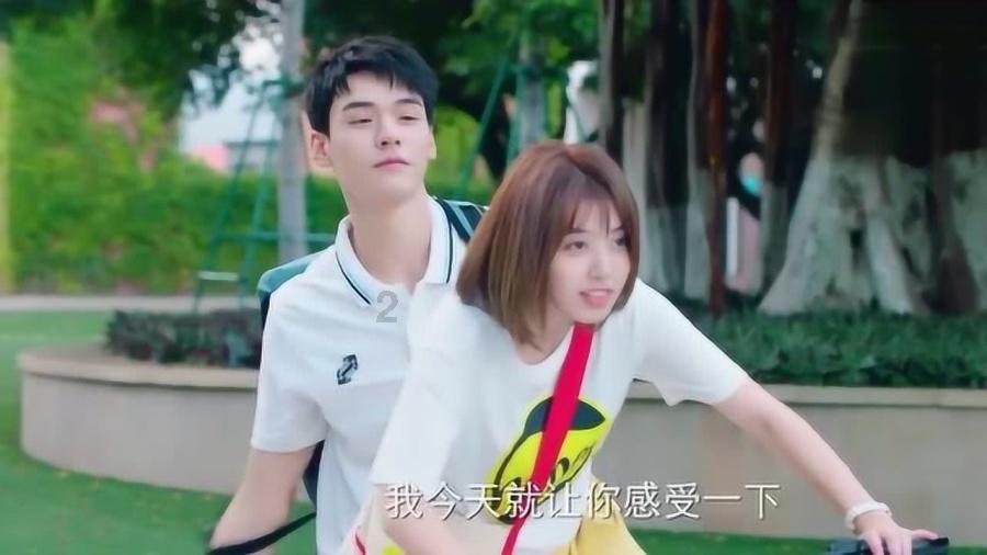 搞怪女孩睡衣派对